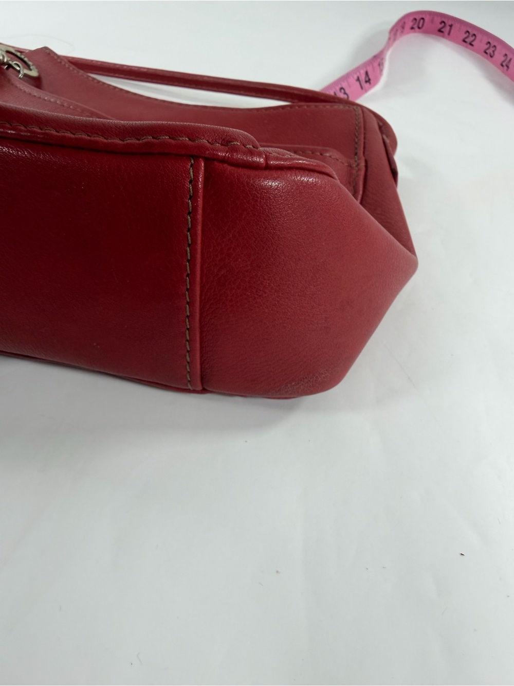 Vintage Y2K Fossil Red Leather Shoulder Bag Key Charm Small Crossbody Purse - Picture 4 of 9